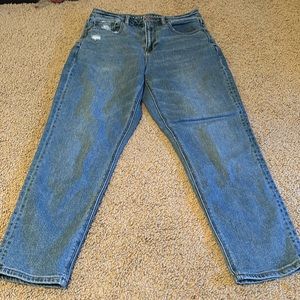 American Eagle light Mom jeans